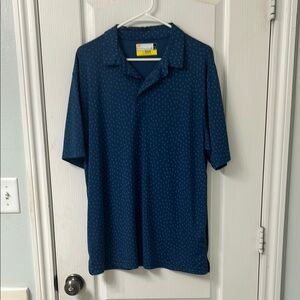 Navy Blue Polo Shirt with Classic Collar and Short Sleeves